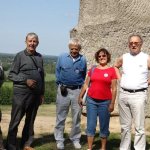 Tylko garska odważyła się zdobywać Górę Czcibora.Od lewej: Zdzisiek Szczerbiński, Staszek Wojniusz, Zbyszek Jurksztowicz i jego Irenka oraz Kazik Taczała ( Lodzia poszła na grzyby)