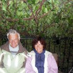 U_32 Zbyszek i Irunia. Uśmiech świadczy, że są zadowoleni ze spotkania. Ireczka poraz pierszy przyjechała na zjazd. Mamy nadzieję, że teraz będzie na każdym kolejnym.